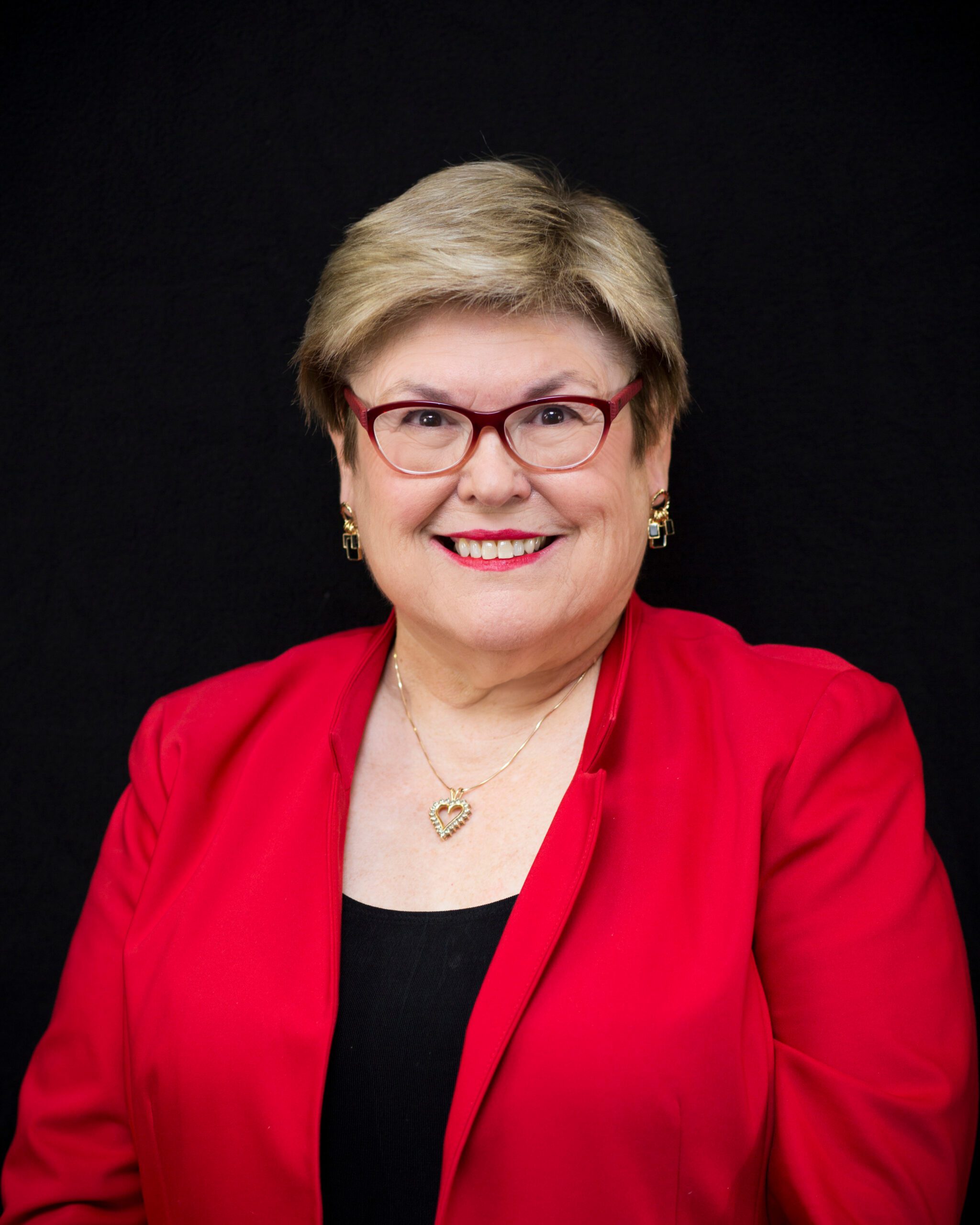 Lynne Stuver Baker '64